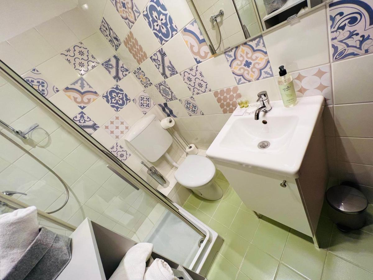Crops City Stay Apartment 14 Трієст Екстер'єр фото